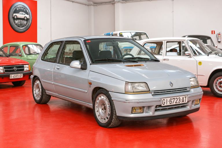 Renault Clio 16v
