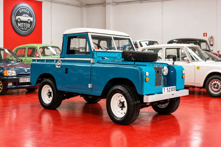 LAND ROVER SANTANA