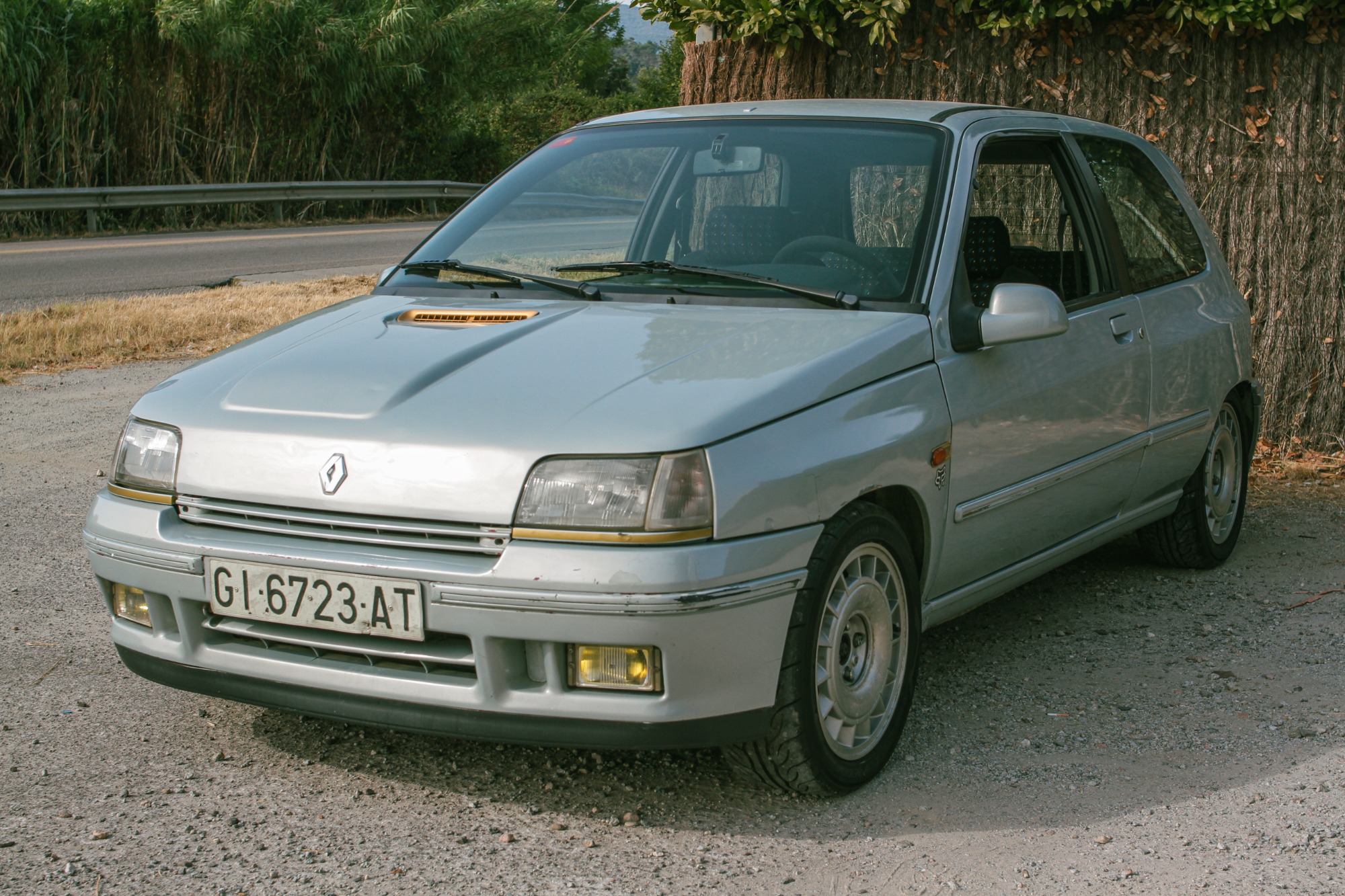 Renault Clio 16v