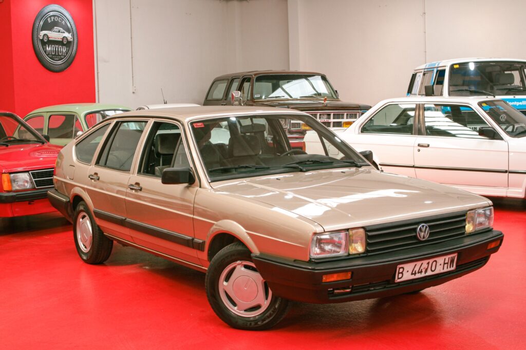 VOLKSWAGEN PASSAT 1987