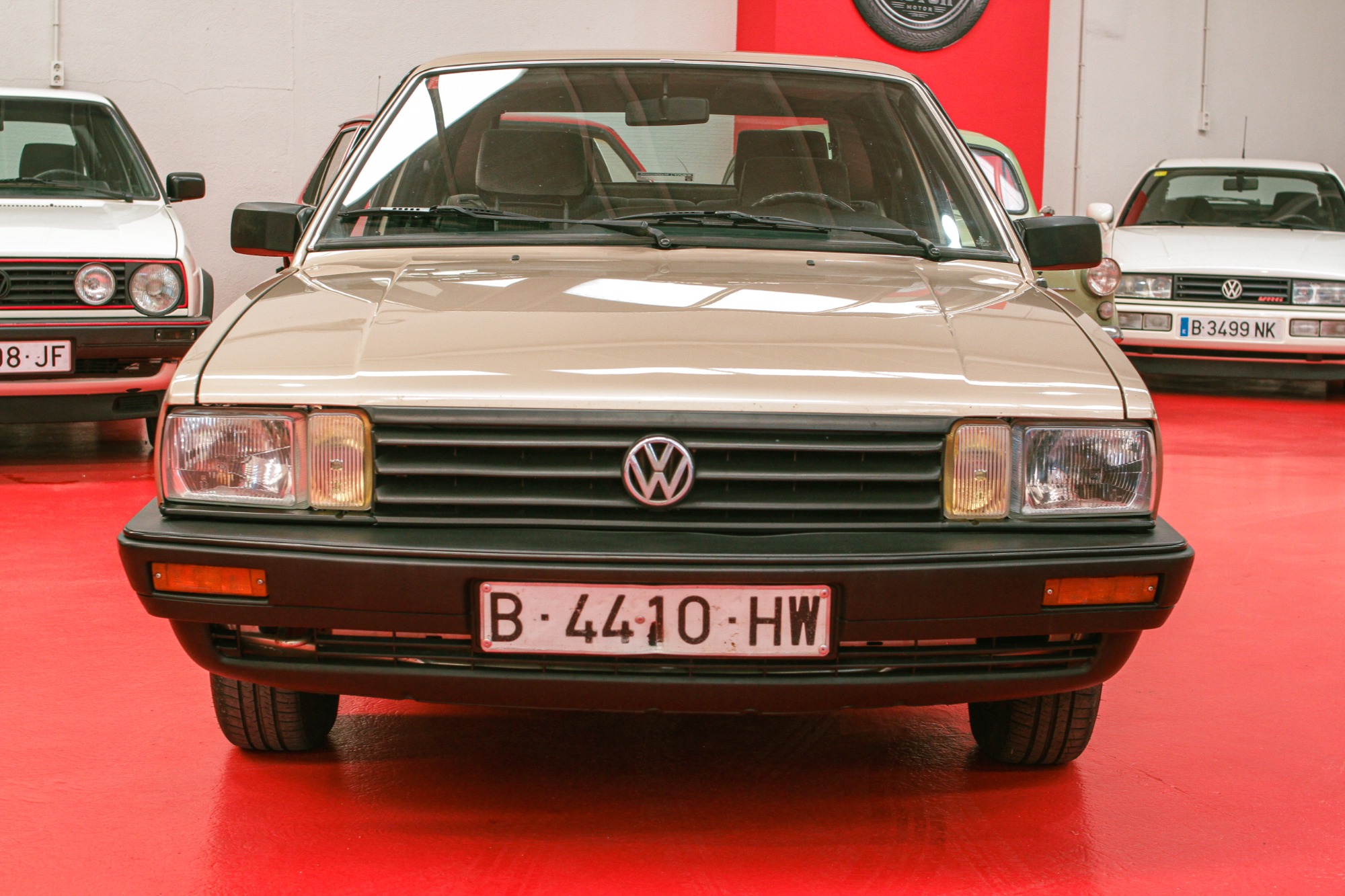 VOLKSWAGEN PASSAT 1987