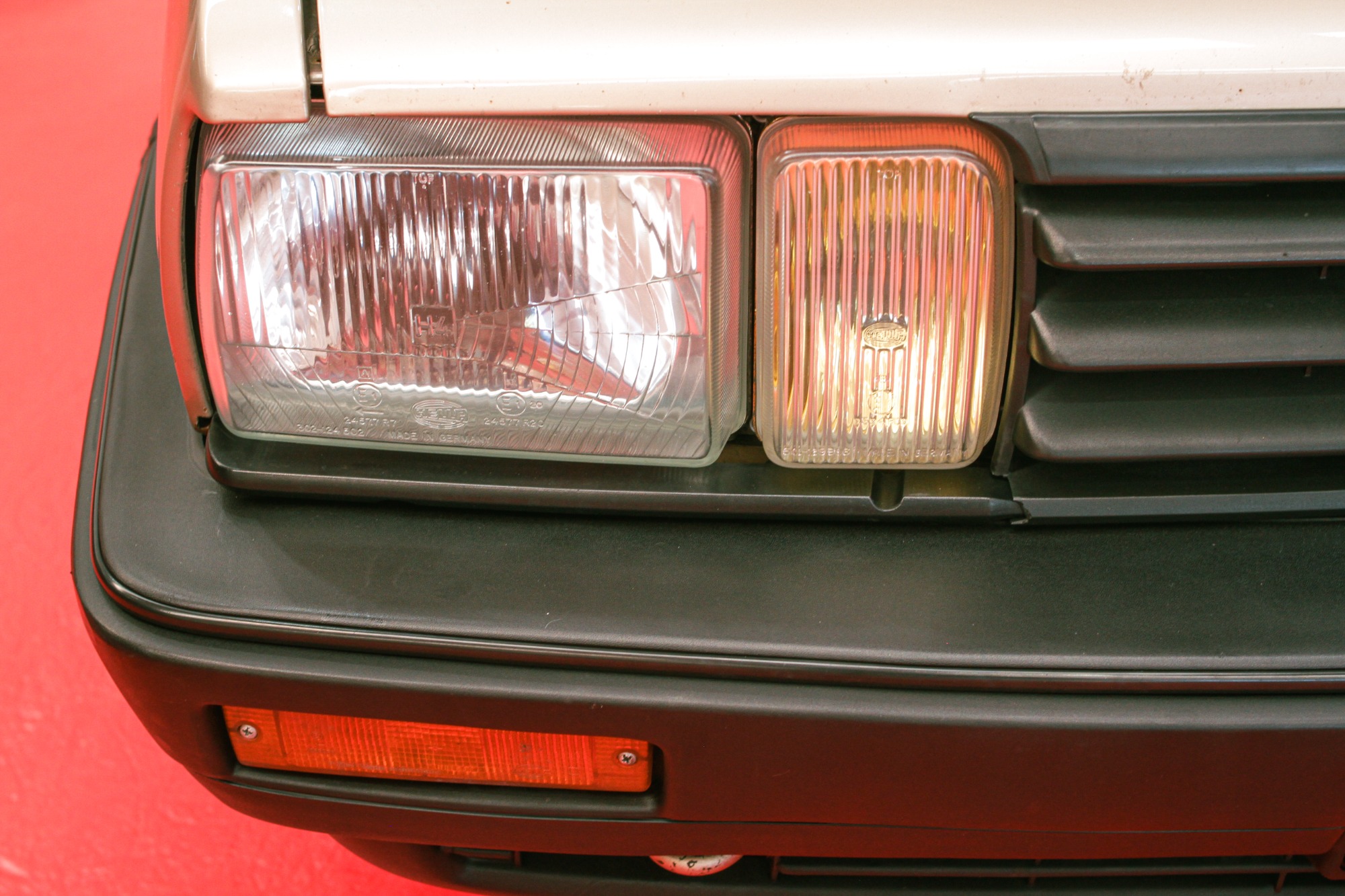 VOLKSWAGEN PASSAT 1987