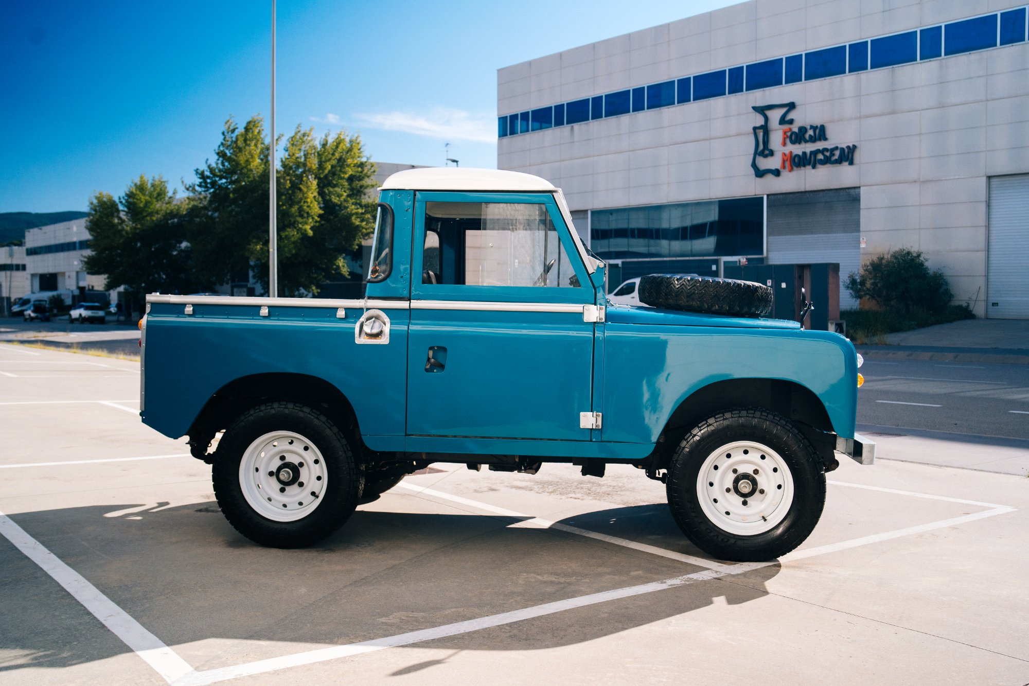 LAND ROVER SANTANA
