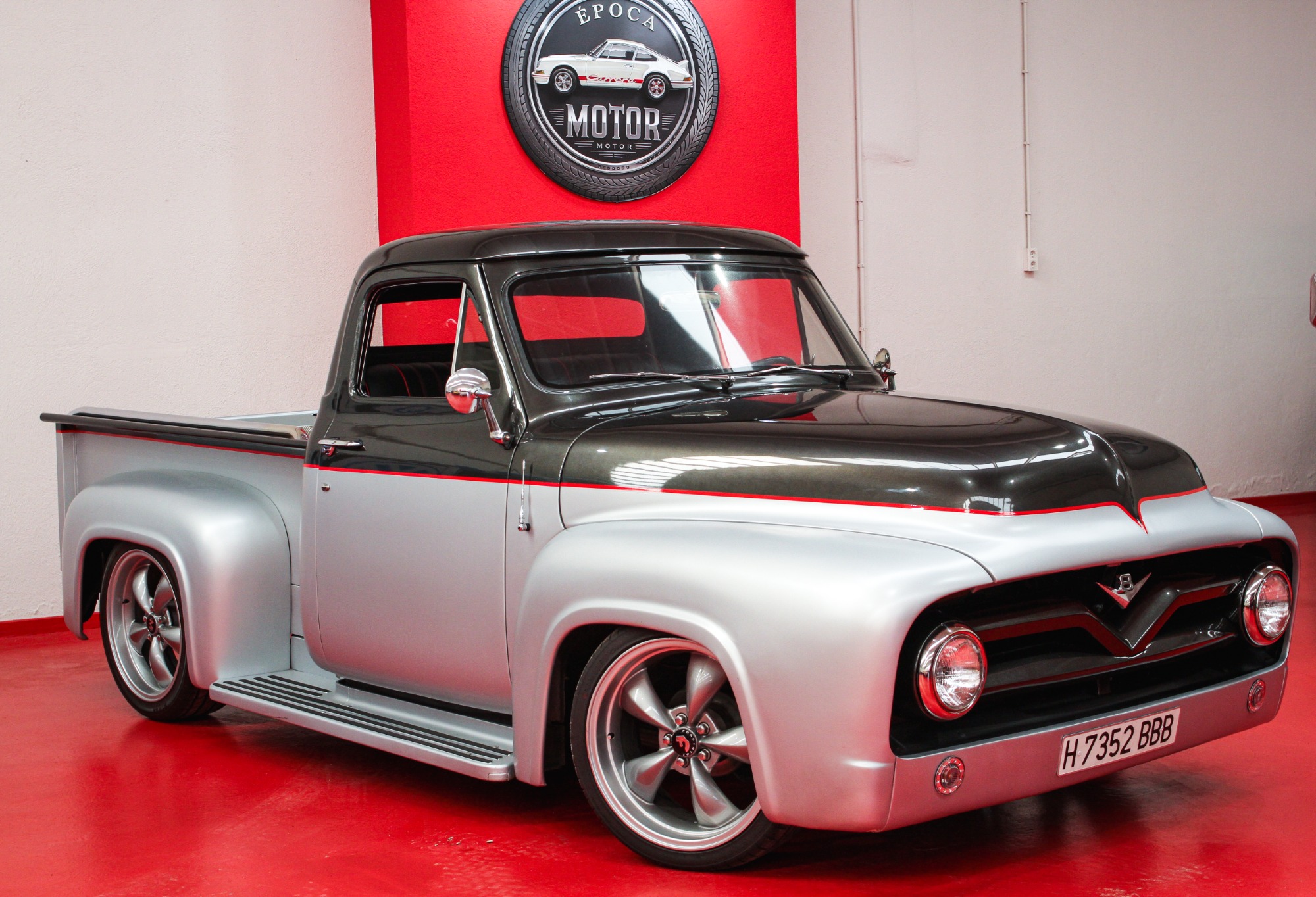 FORD F100