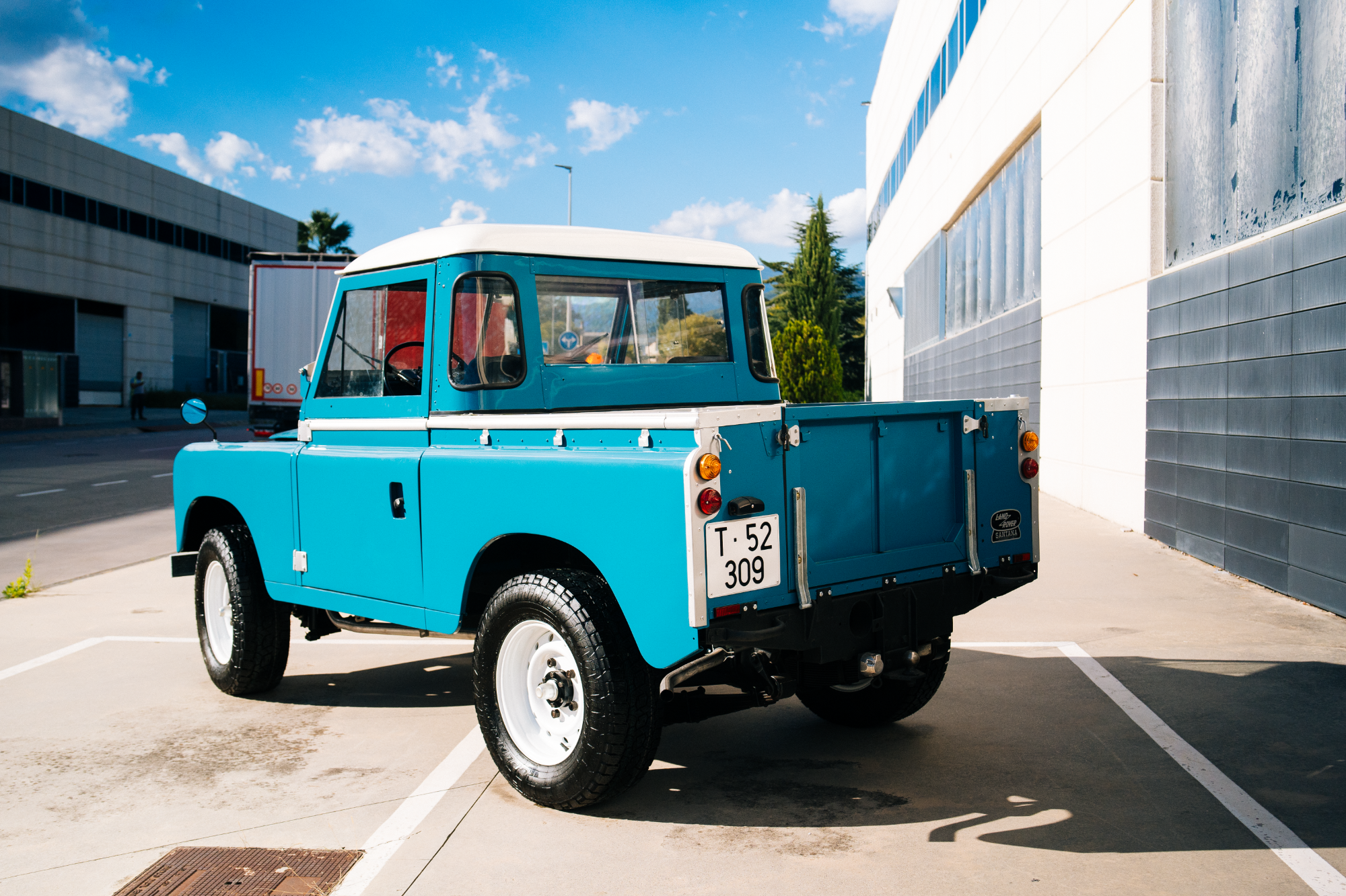 LAND ROVER SANTANA