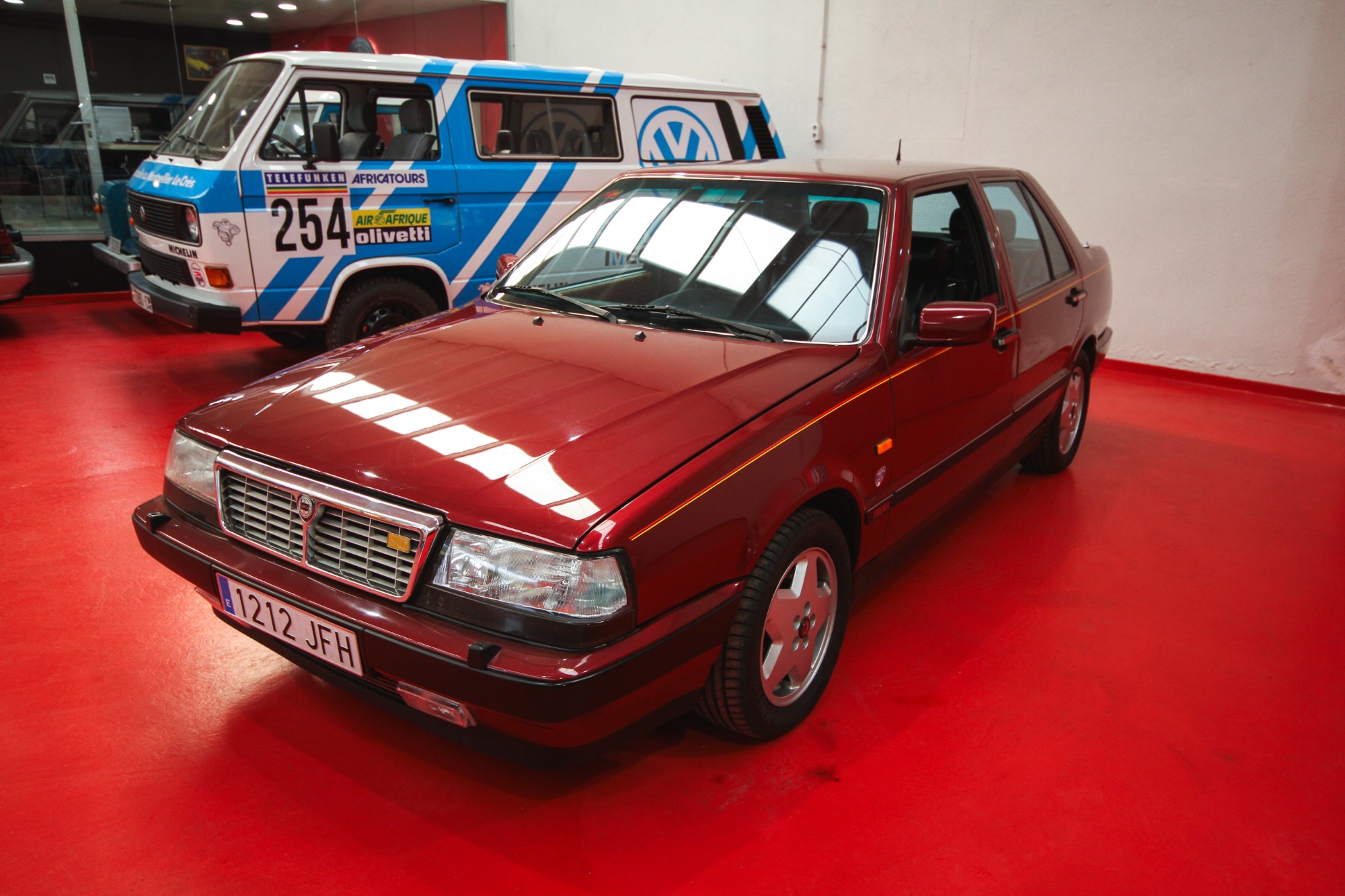 Lancia Thema 8.32