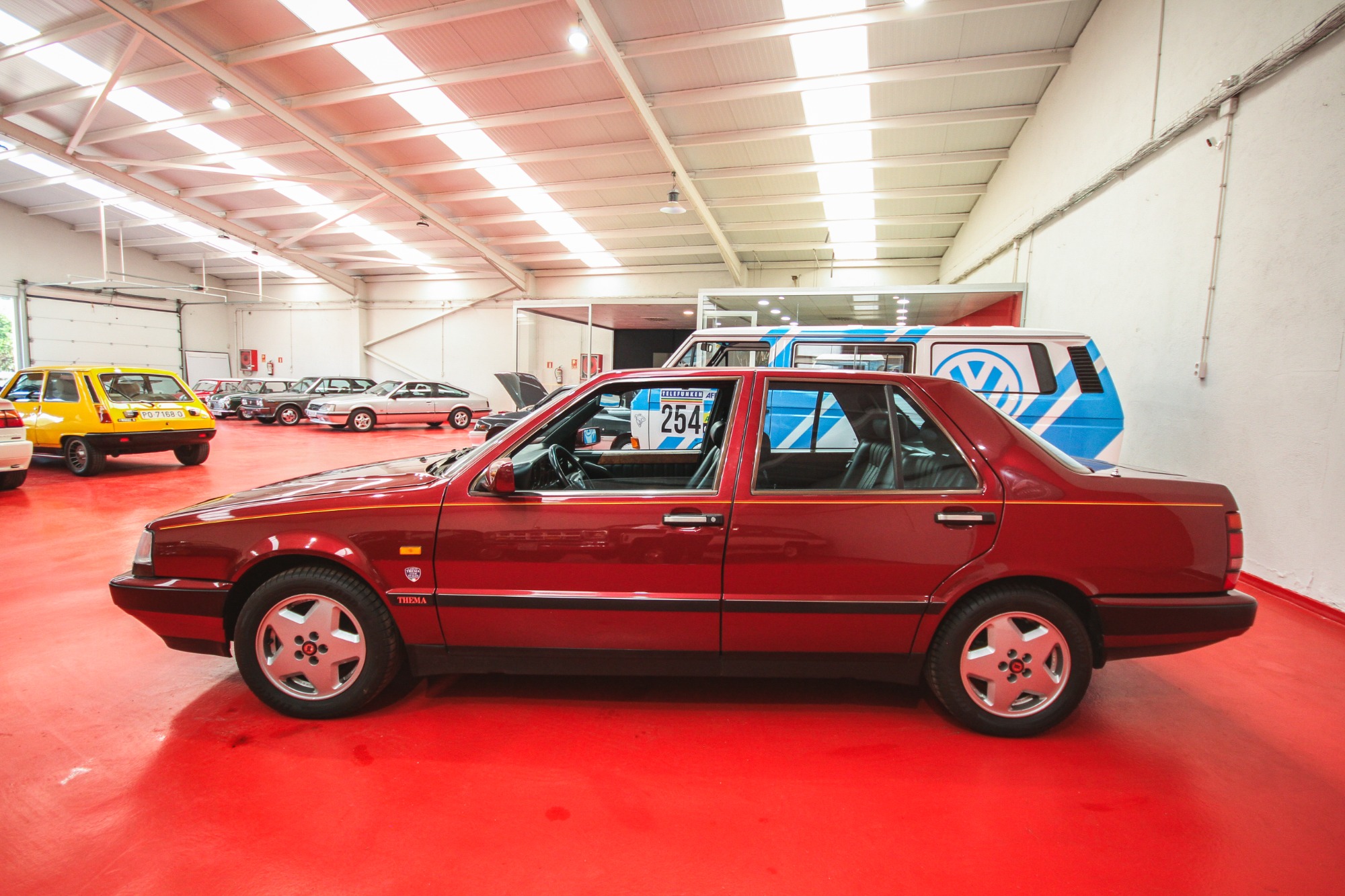 Lancia Thema 8.32