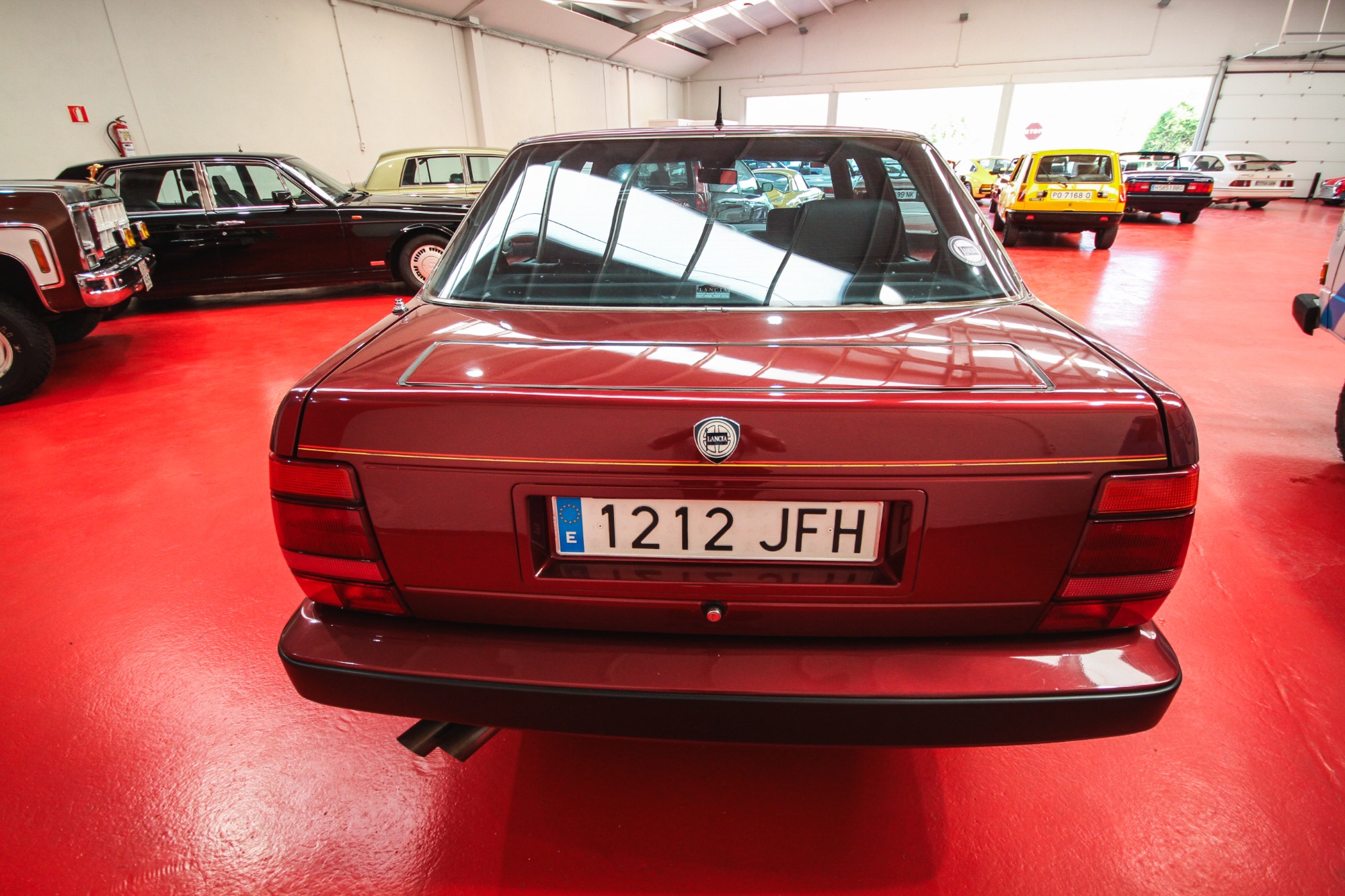 Lancia Thema 8.32
