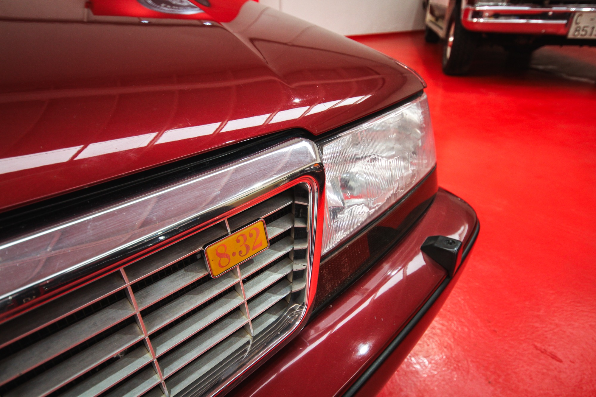 Lancia Thema 8.32