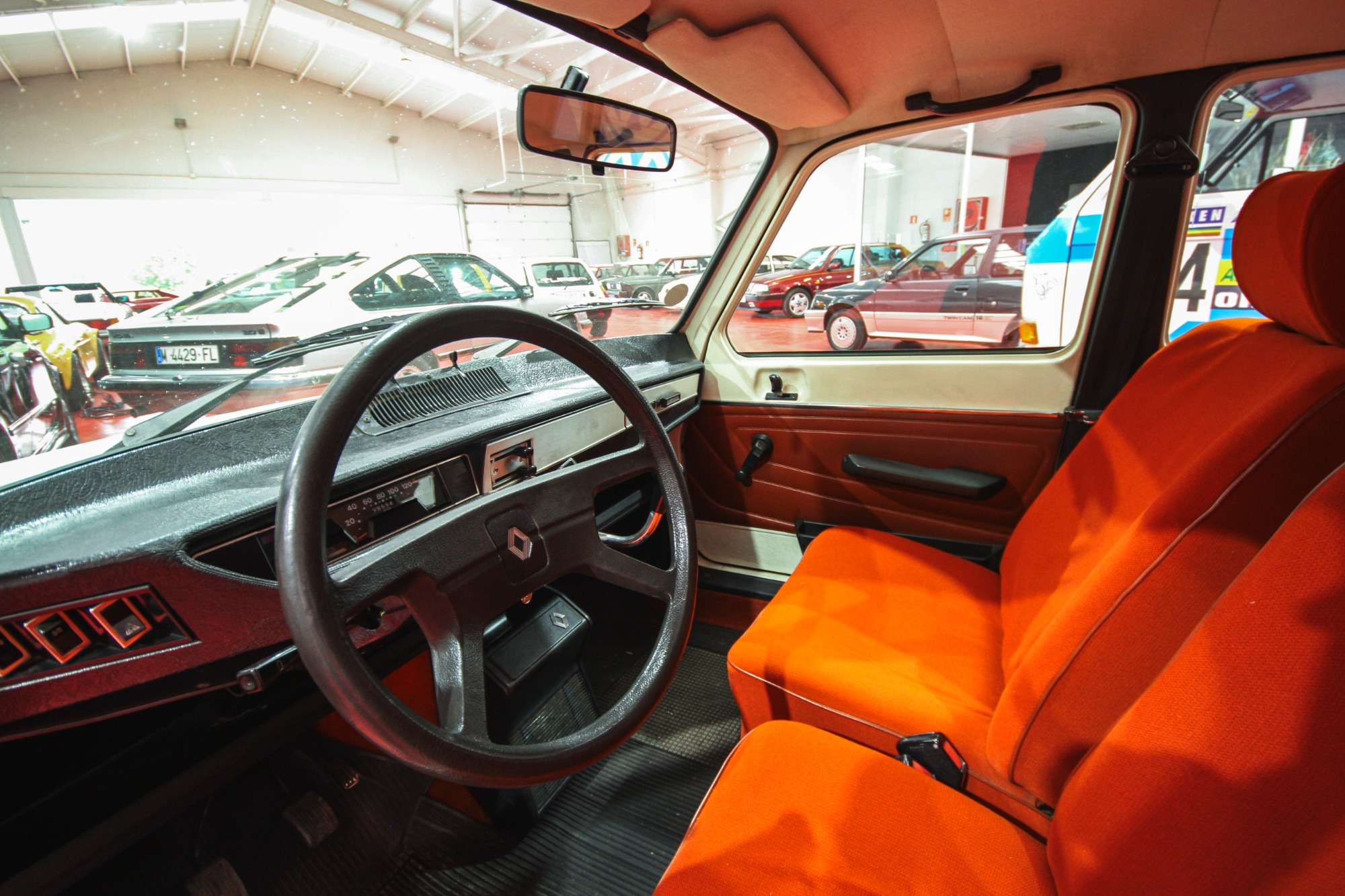 RENAULT R6 GTL