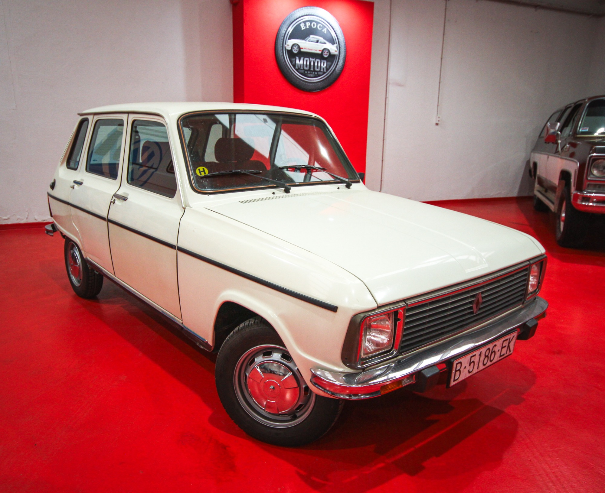 RENAULT R6 GTL