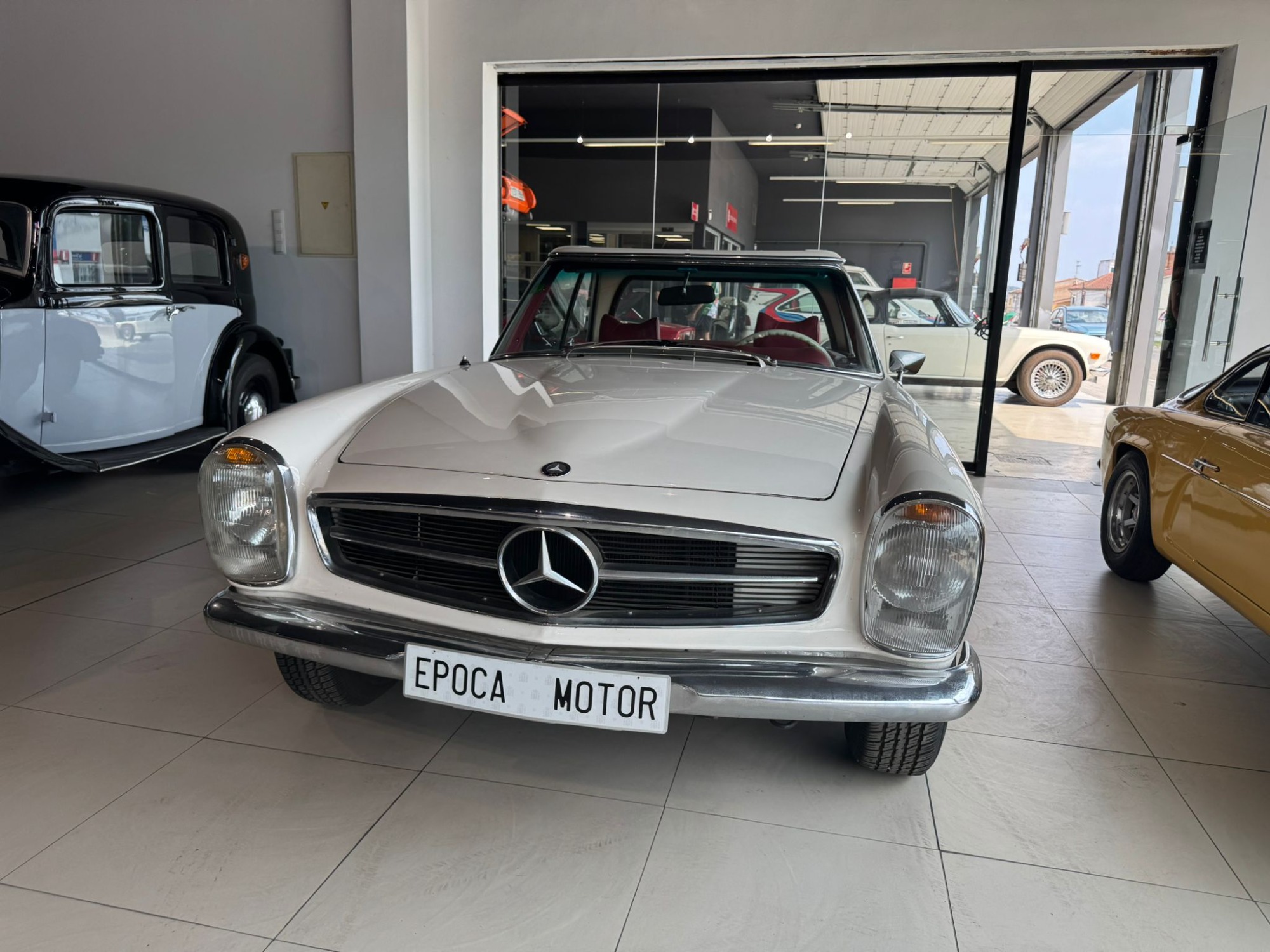MERCEDES PAGODA 280 SL