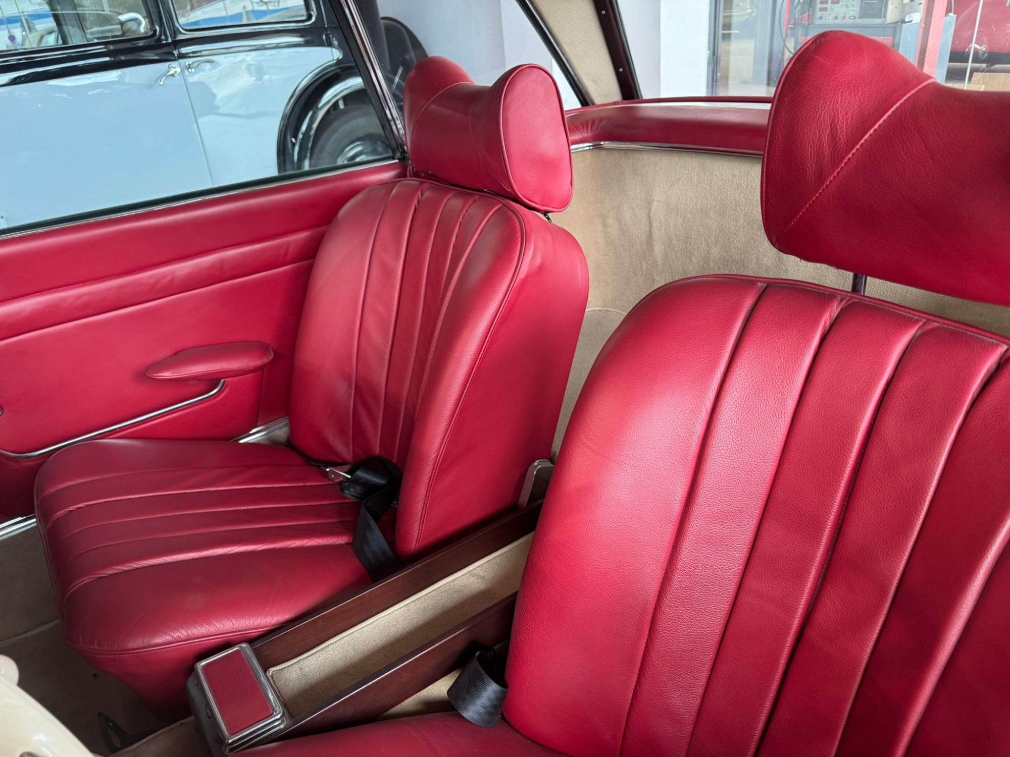 MERCEDES PAGODA 280 SL