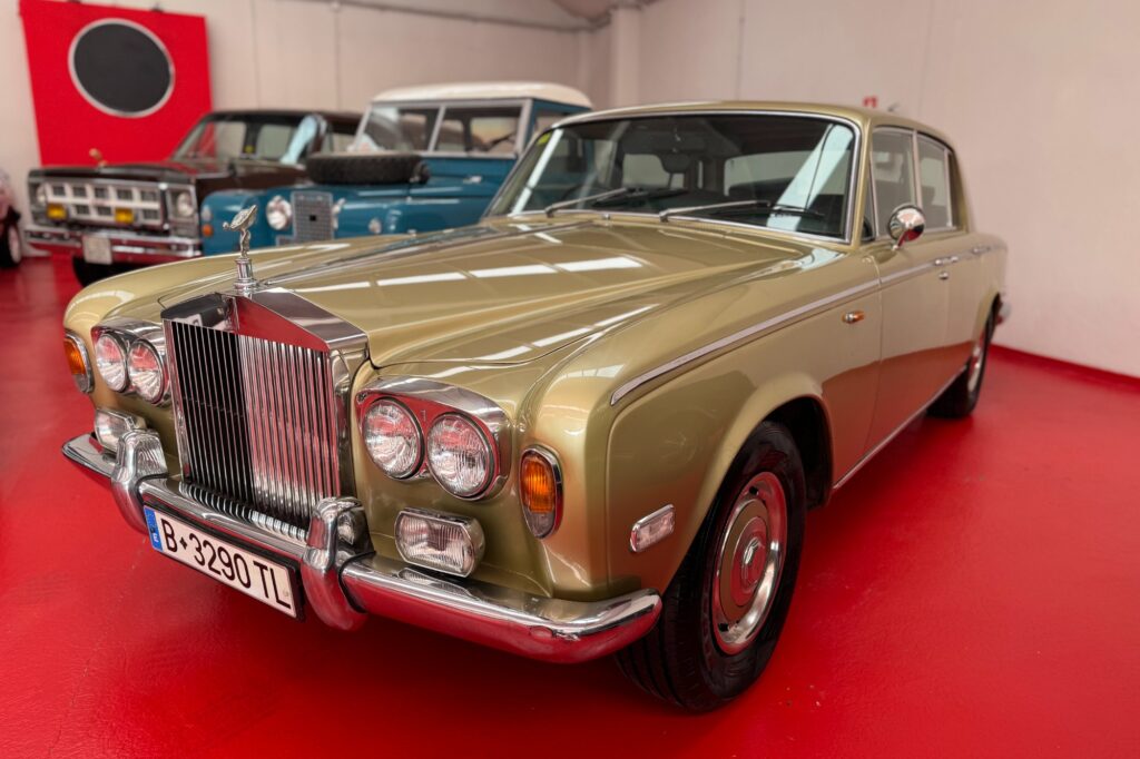 ROLLS ROYCE SILVER SHADOW