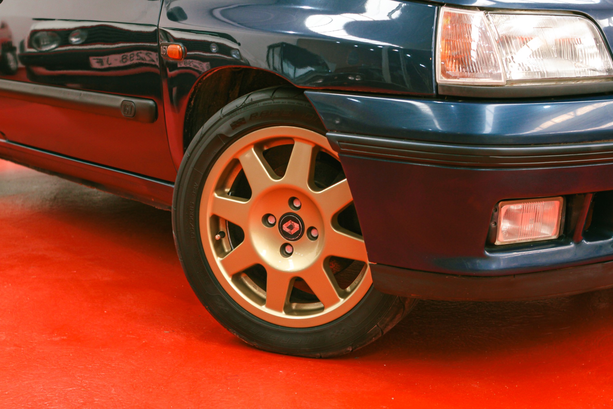 Renault Clio 16v