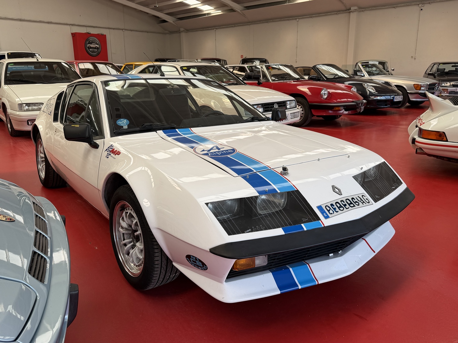 Alpine A310 2.7 V6 de 1980 — vista delantera