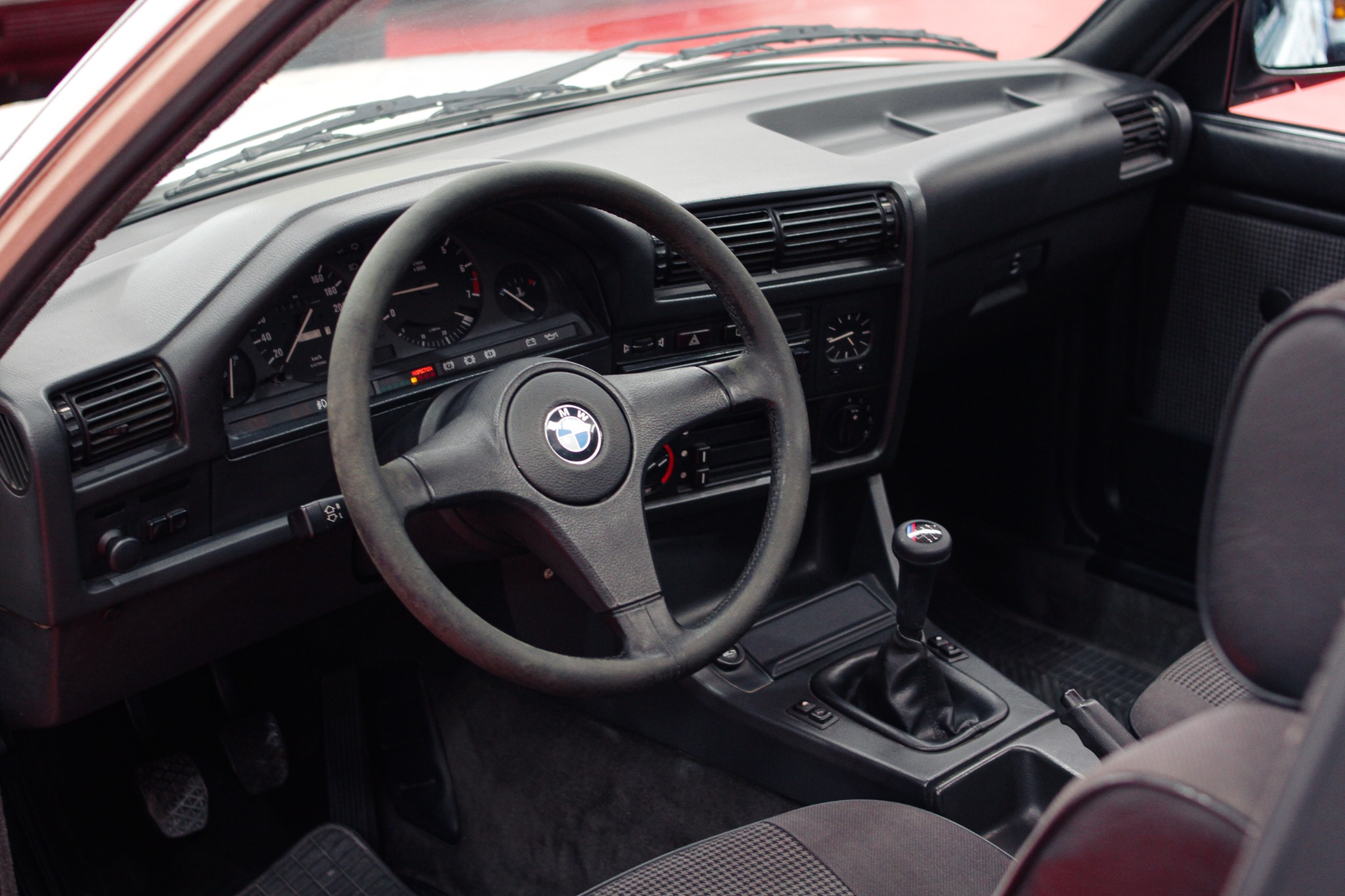 BMW E30 — fotografía 9