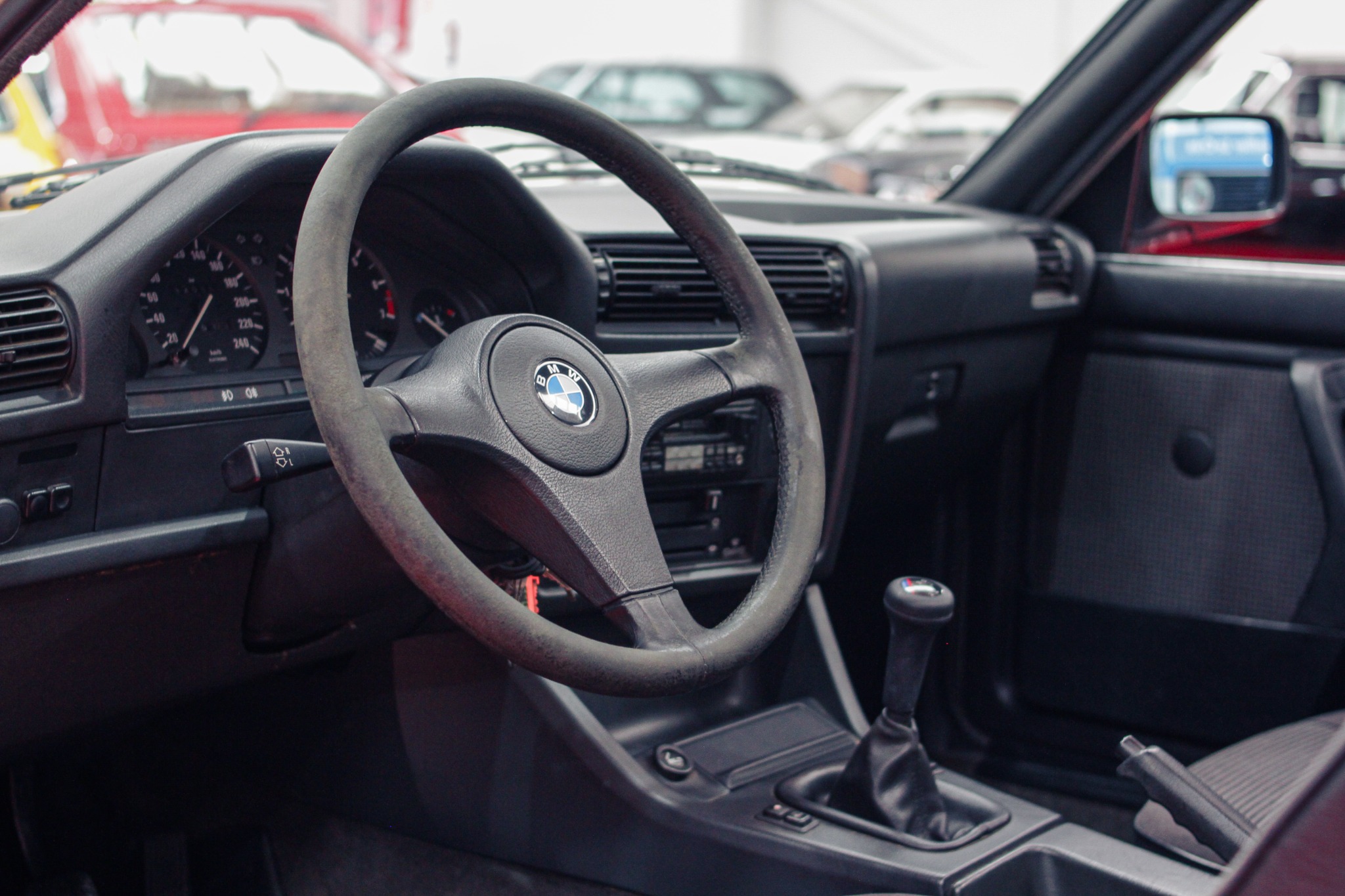 BMW E30 — fotografía 11