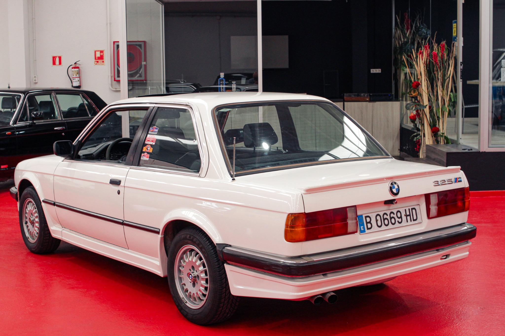 BMW E30 — fotografía 21