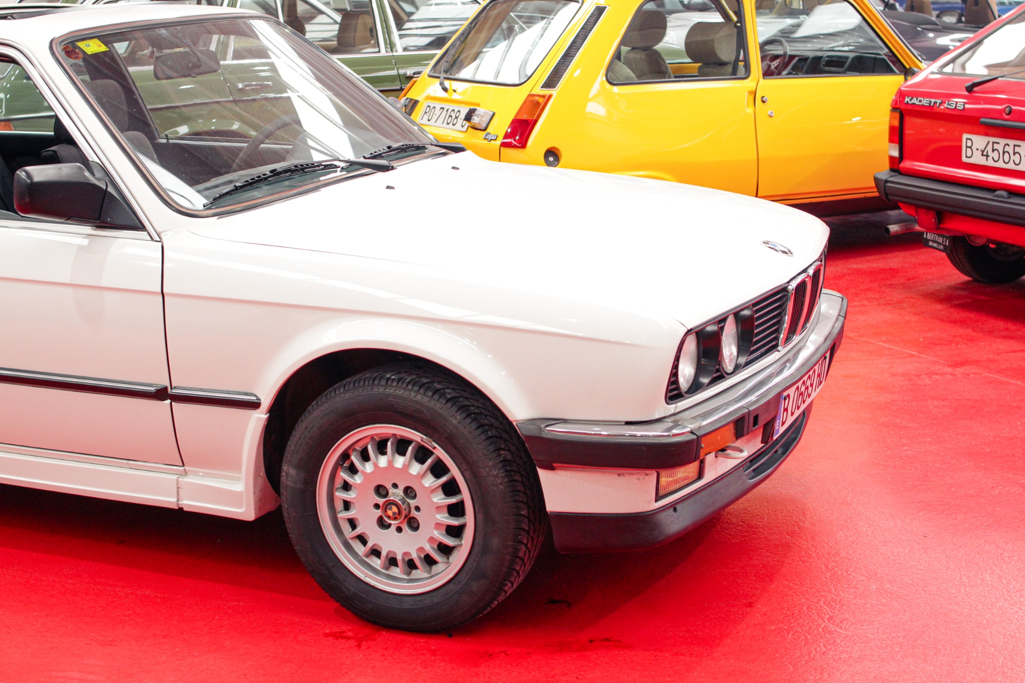 BMW E30 — fotografía 27